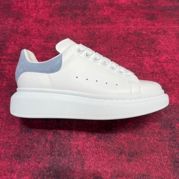 Alexander McQueen Women Sneakers - Picture 2 of 8